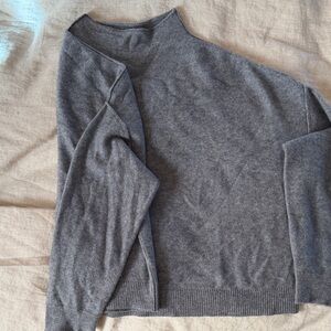 Gray Women's 100% Cashmere Sweater